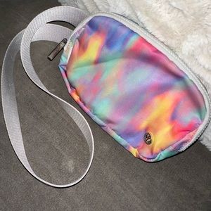 Lululemon belt bag